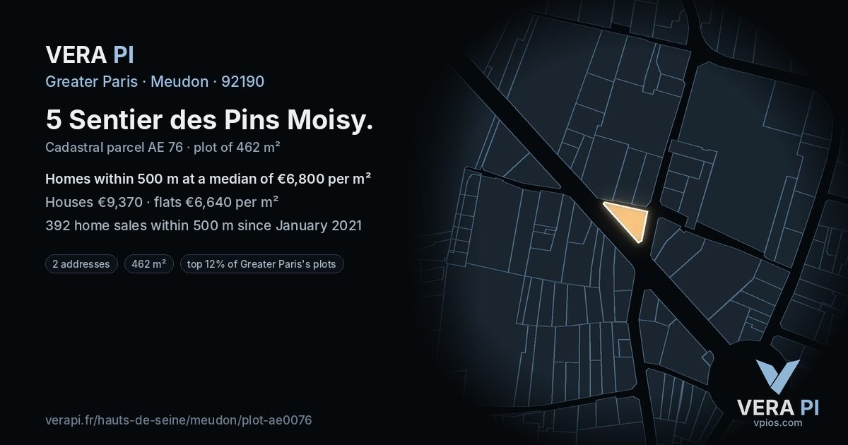 5 Sentier des Pins Moisy, Meudon at night – the plot lit, the parcels around coloured by the prices near them