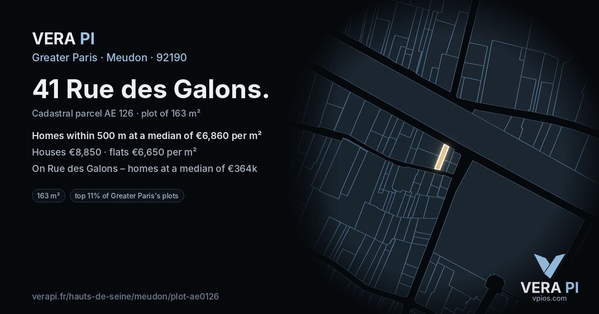 41 Rue des Galons, Meudon at night – the plot lit, the parcels around coloured by the prices near them