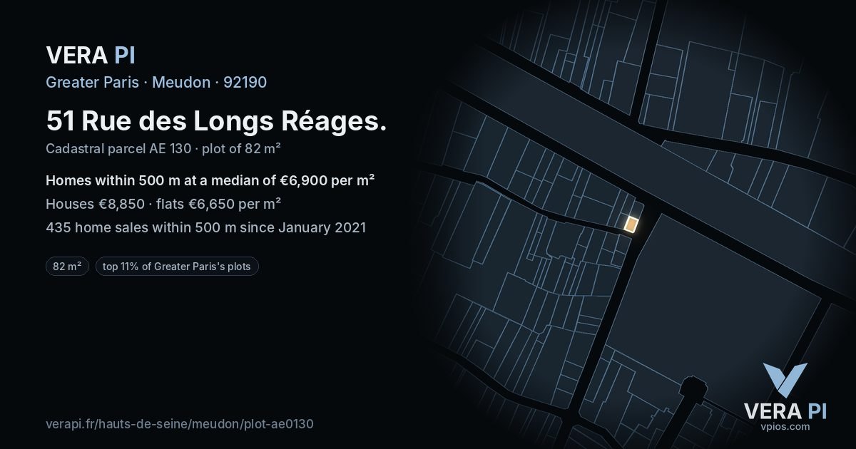 51 Rue des Longs Réages, Meudon at night – the plot lit, the parcels around coloured by the prices near them