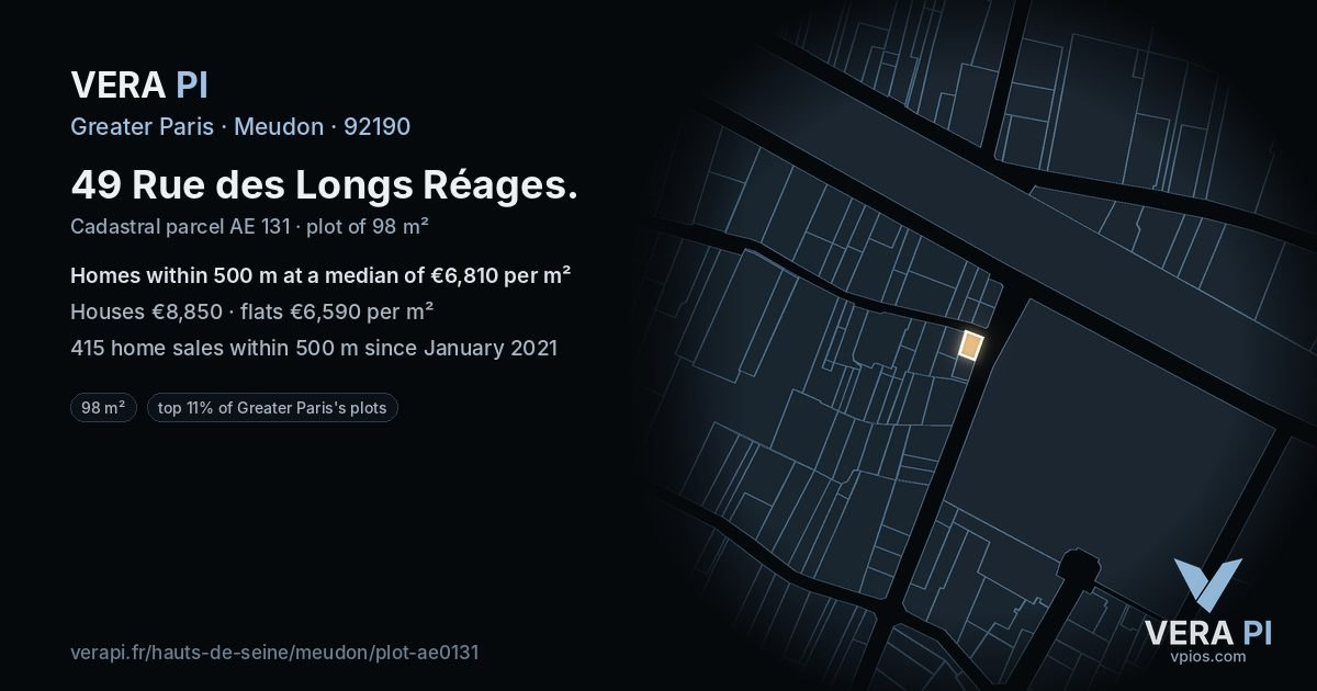 49 Rue des Longs Réages, Meudon at night – the plot lit, the parcels around coloured by the prices near them