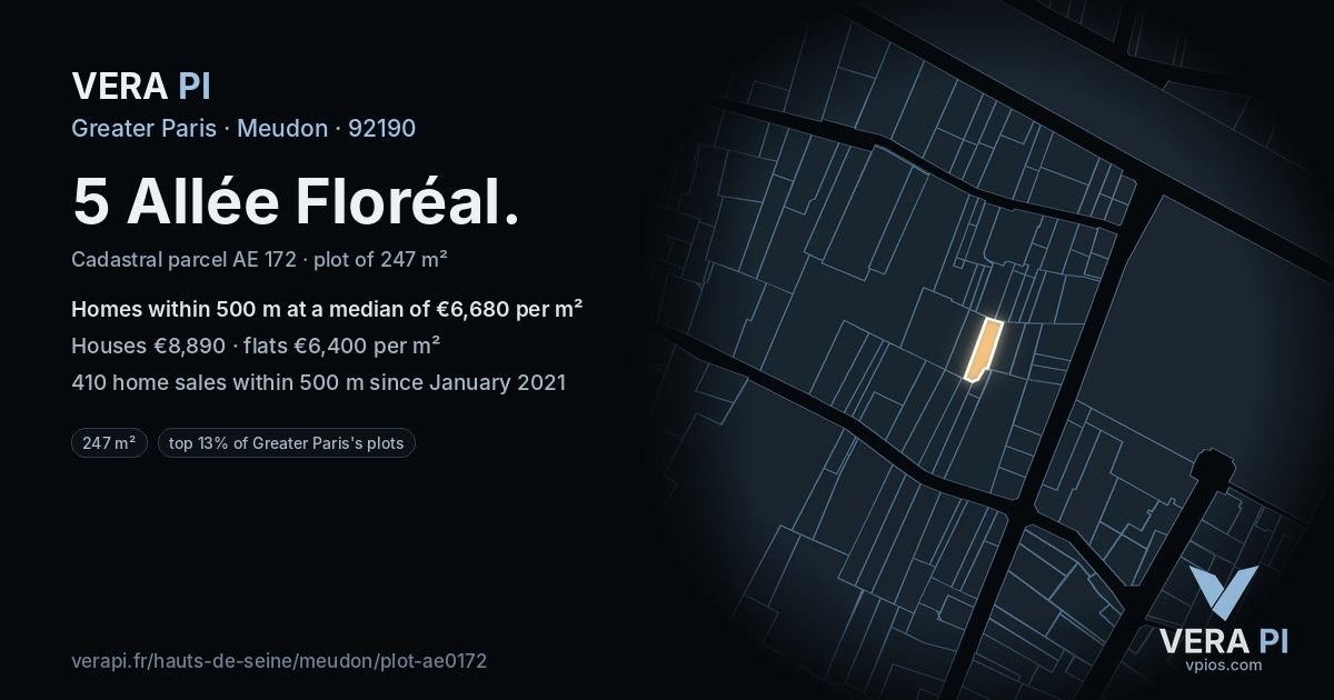 5 Allée Floréal, Meudon at night – the plot lit, the parcels around coloured by the prices near them