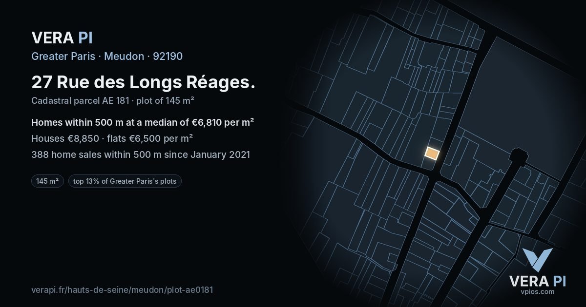27 Rue des Longs Réages, Meudon at night – the plot lit, the parcels around coloured by the prices near them