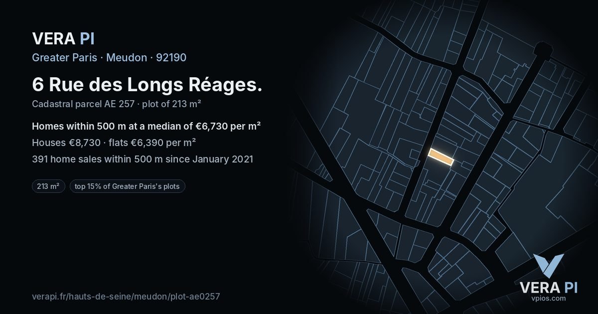 6 Rue des Longs Réages, Meudon at night – the plot lit, the parcels around coloured by the prices near them