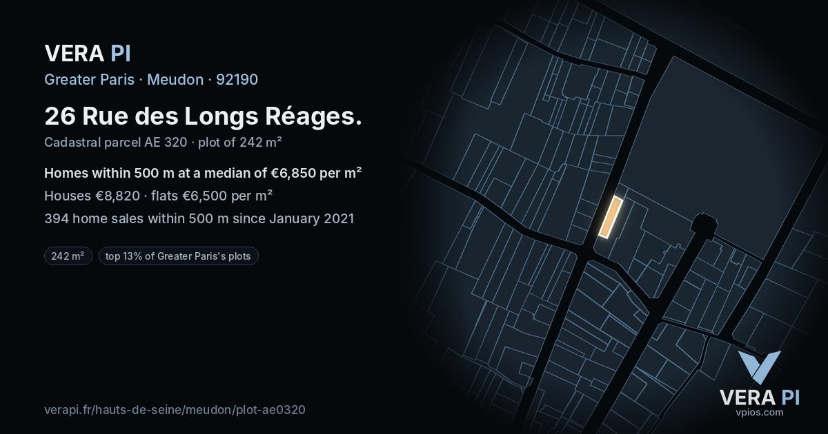 26 Rue des Longs Réages, Meudon at night – the plot lit, the parcels around coloured by the prices near them