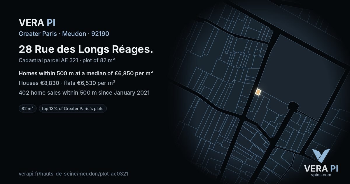 28 Rue des Longs Réages, Meudon at night – the plot lit, the parcels around coloured by the prices near them