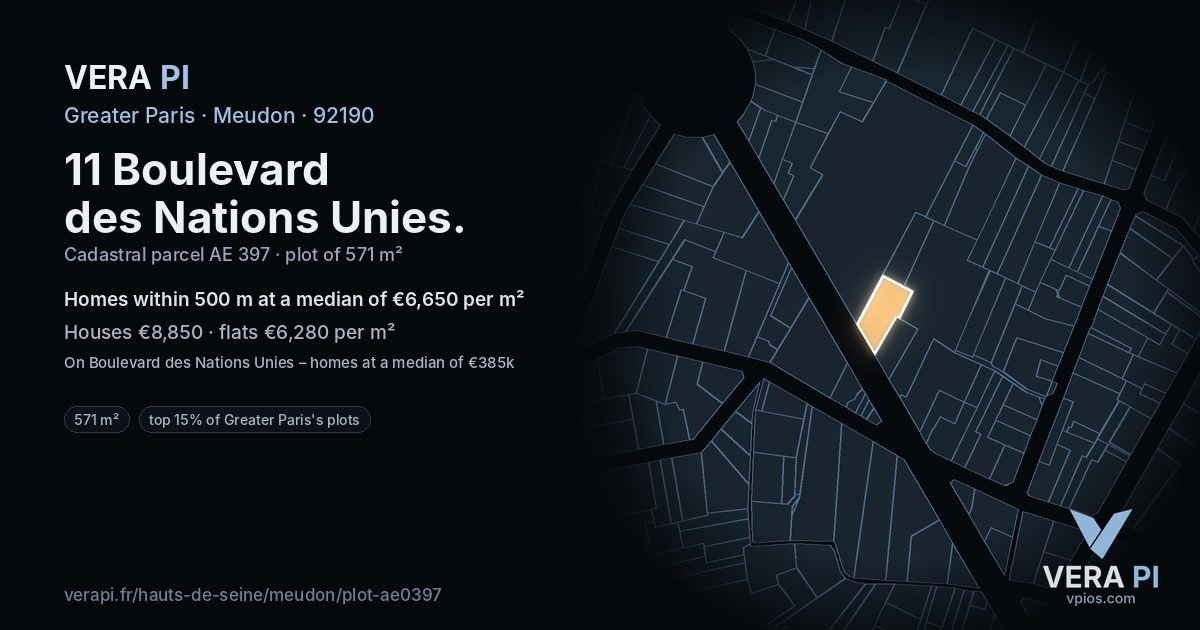 11 Boulevard des Nations Unies, Meudon at night – the plot lit, the parcels around coloured by the prices near them