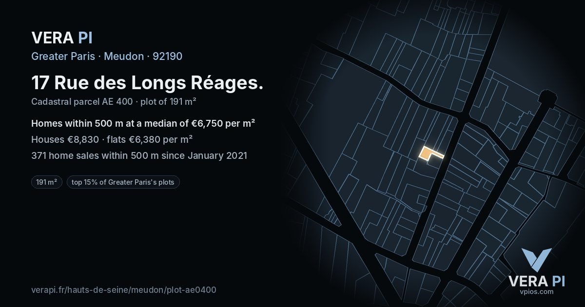 17 Rue des Longs Réages, Meudon at night – the plot lit, the parcels around coloured by the prices near them
