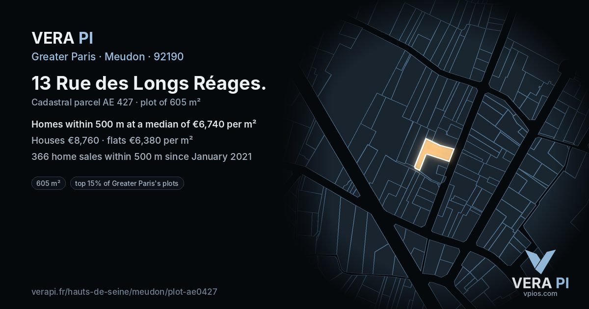 13 Rue des Longs Réages, Meudon at night – the plot lit, the parcels around coloured by the prices near them