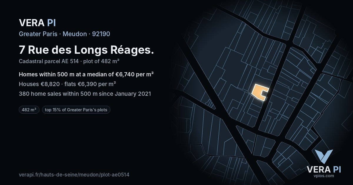 7 Rue des Longs Réages, Meudon at night – the plot lit, the parcels around coloured by the prices near them