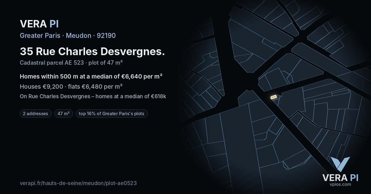 35 Rue Charles Desvergnes, Meudon at night – the plot lit, the parcels around coloured by the prices near them
