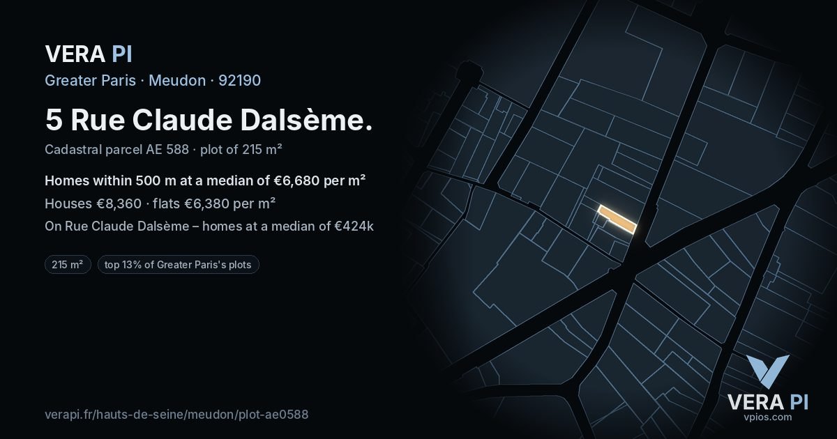 5 Rue Claude Dalsème, Meudon at night – the plot lit, the parcels around coloured by the prices near them