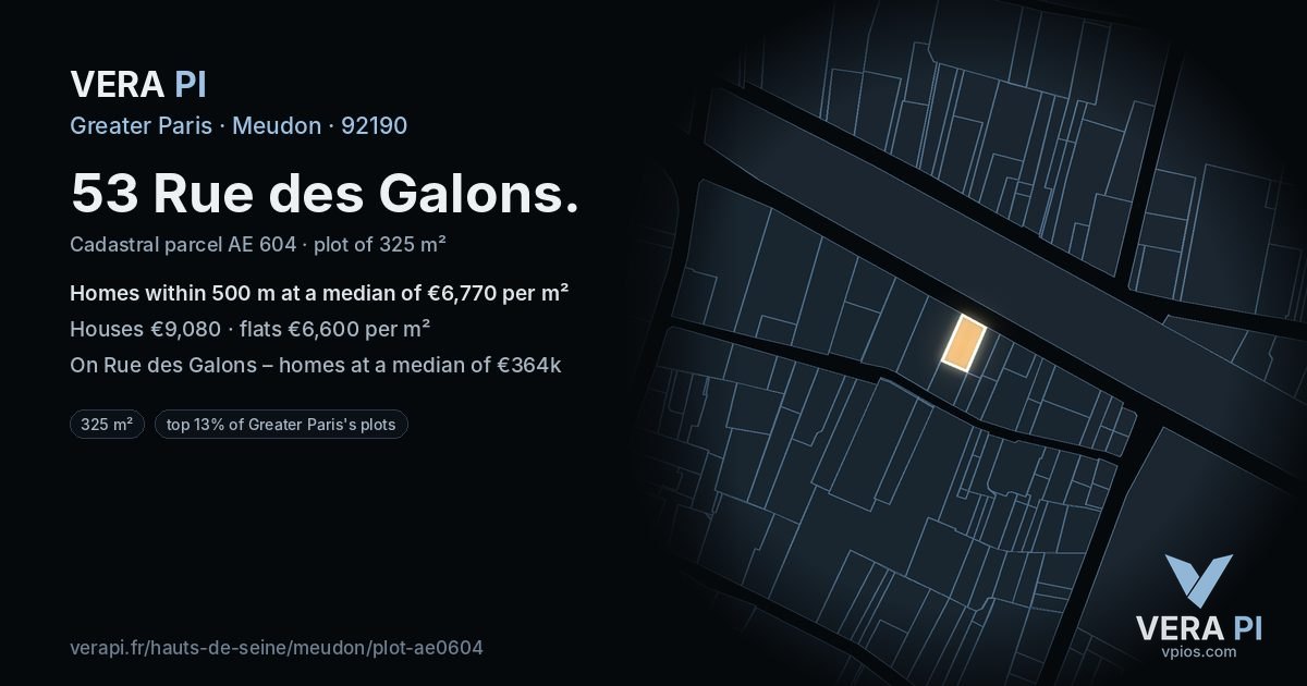 53 Rue des Galons, Meudon at night – the plot lit, the parcels around coloured by the prices near them