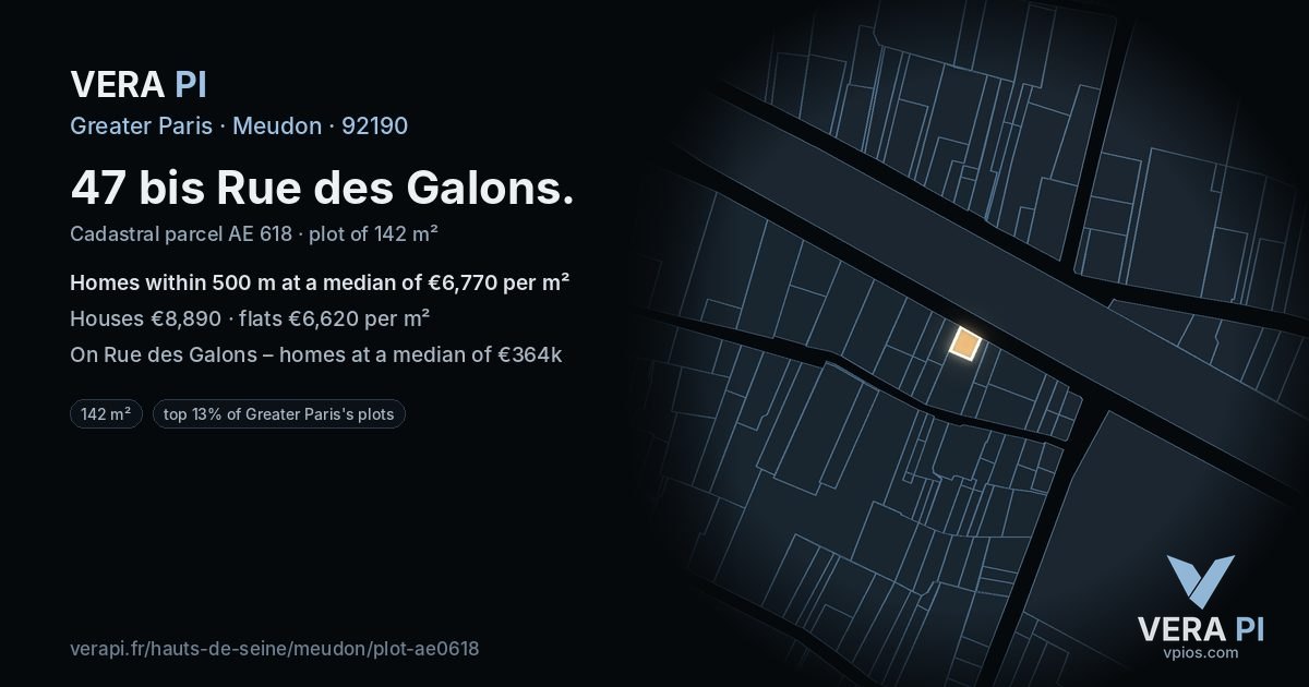 47 bis Rue des Galons, Meudon at night – the plot lit, the parcels around coloured by the prices near them