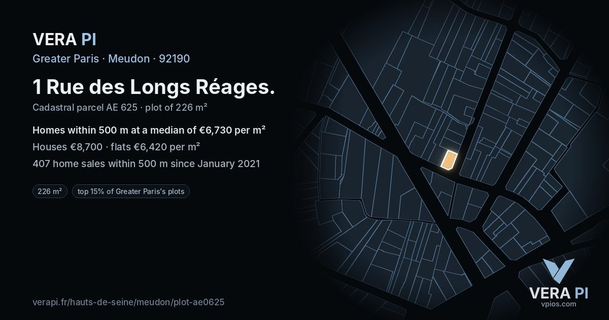 1 Rue des Longs Réages, Meudon at night – the plot lit, the parcels around coloured by the prices near them