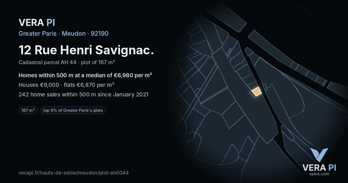 12 Rue Henri Savignac, Meudon at night – the plot lit, the parcels around coloured by the prices near them