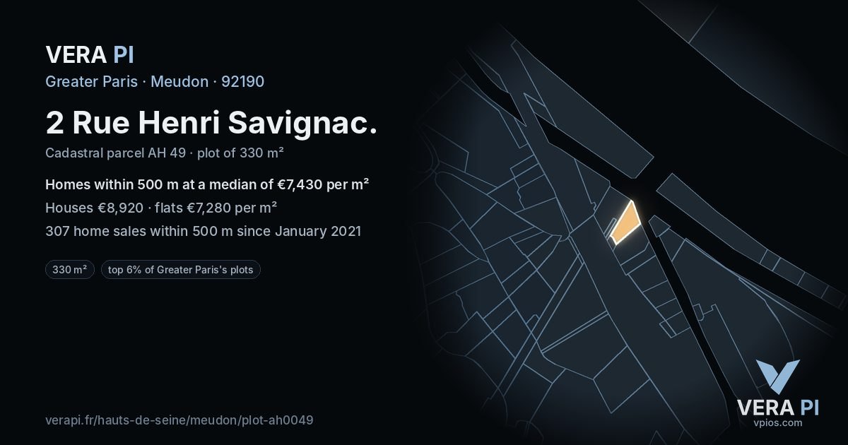 2 Rue Henri Savignac, Meudon at night – the plot lit, the parcels around coloured by the prices near them