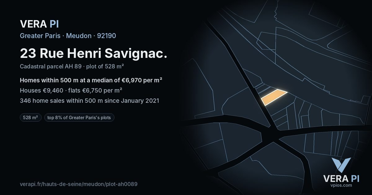 23 Rue Henri Savignac, Meudon at night – the plot lit, the parcels around coloured by the prices near them