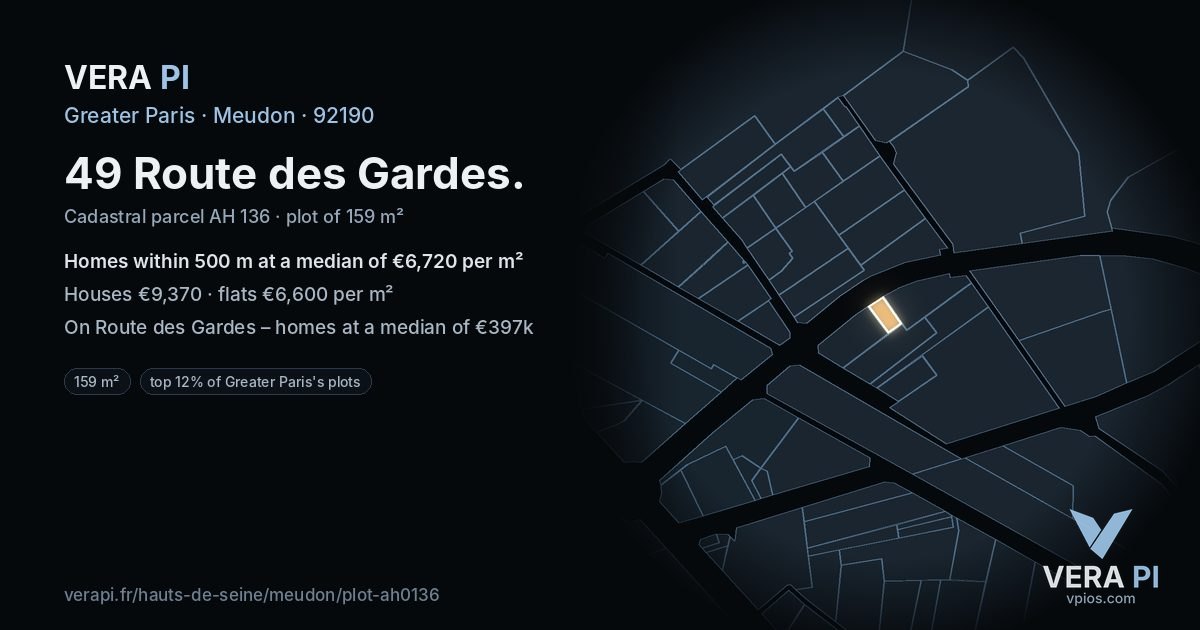49 Route des Gardes, Meudon at night – the plot lit, the parcels around coloured by the prices near them