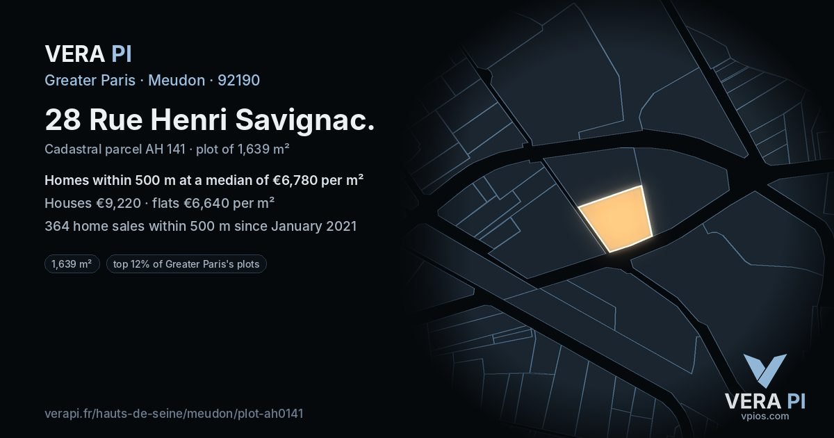 28 Rue Henri Savignac, Meudon at night – the plot lit, the parcels around coloured by the prices near them