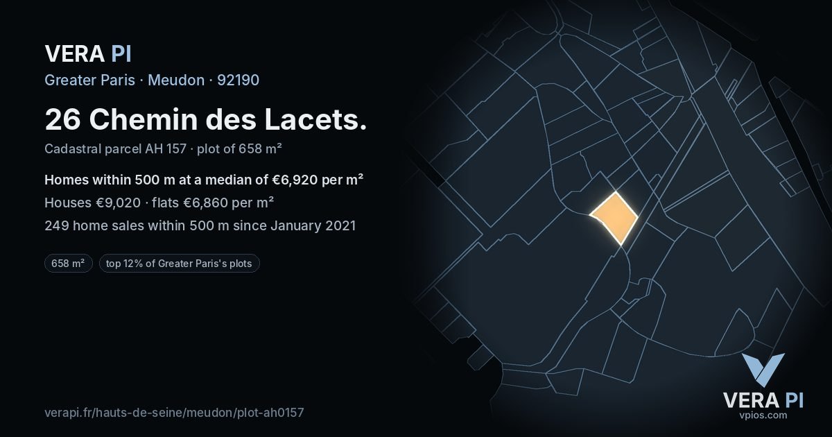 26 Chemin des Lacets, Meudon at night – the plot lit, the parcels around coloured by the prices near them