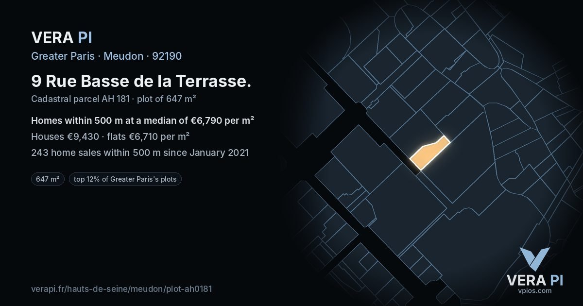 9 Rue Basse de la Terrasse, Meudon at night – the plot lit, the parcels around coloured by the prices near them