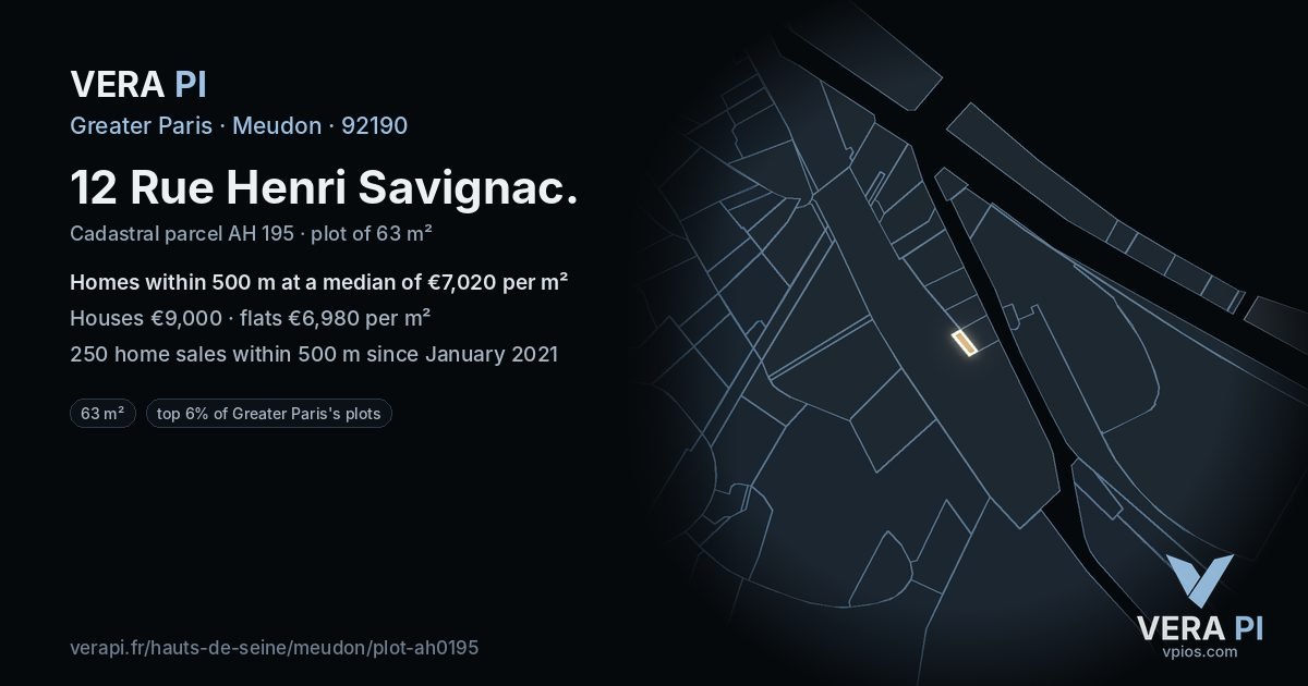 12 Rue Henri Savignac, Meudon at night – the plot lit, the parcels around coloured by the prices near them