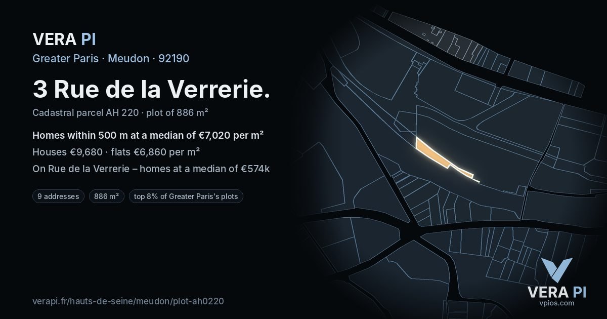 3 Rue de la Verrerie, Meudon at night – the plot lit, the parcels around coloured by the prices near them