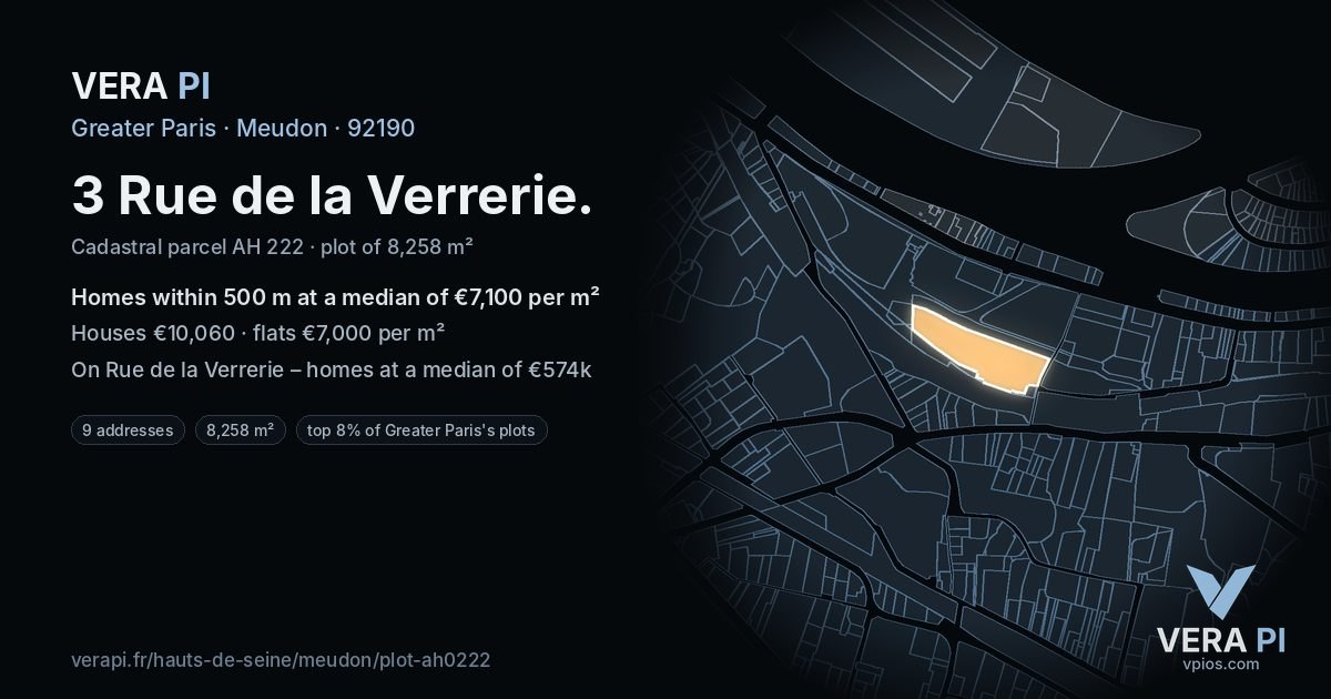 3 Rue de la Verrerie, Meudon at night – the plot lit, the parcels around coloured by the prices near them