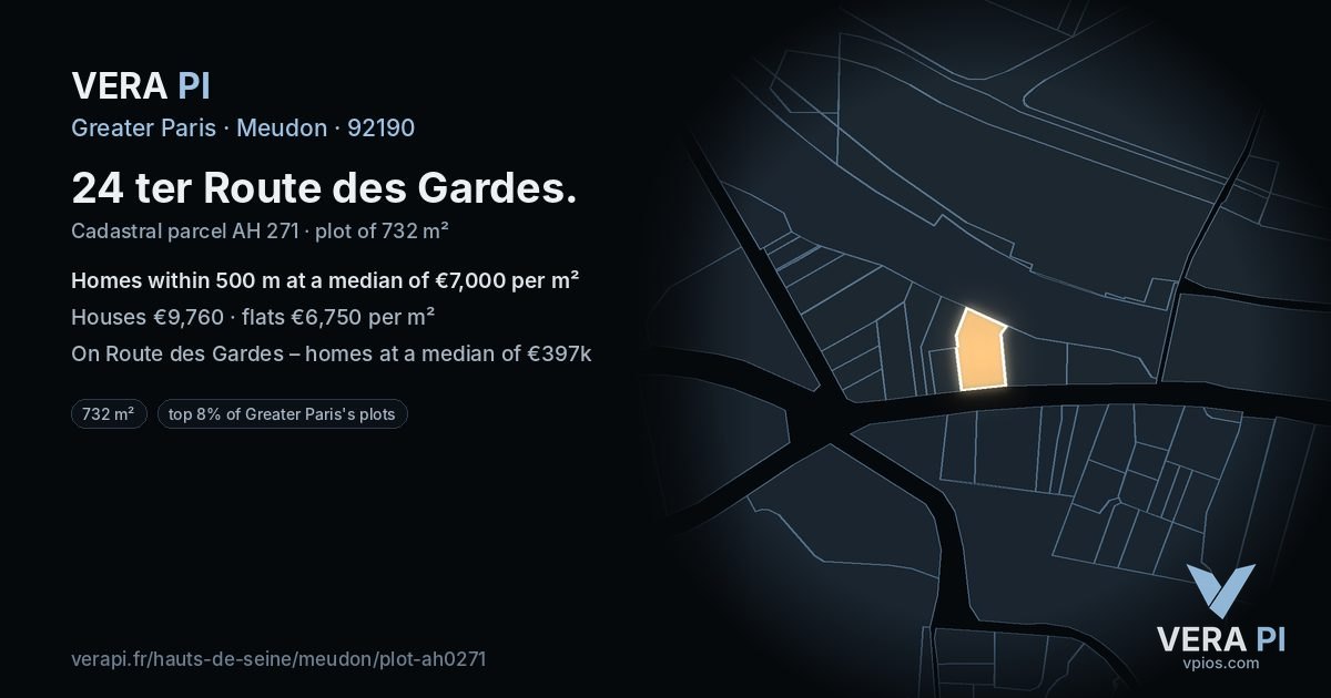 24 ter Route des Gardes, Meudon at night – the plot lit, the parcels around coloured by the prices near them