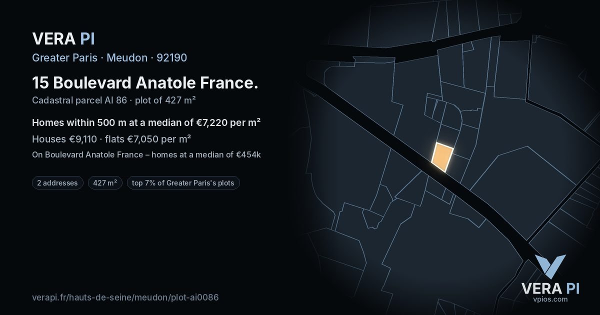 15 Boulevard Anatole France, Meudon at night – the plot lit, the parcels around coloured by the prices near them