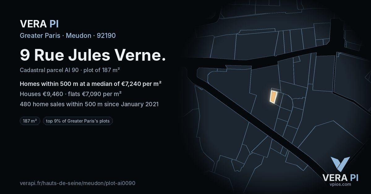 9 Rue Jules Verne, Meudon at night – the plot lit, the parcels around coloured by the prices near them