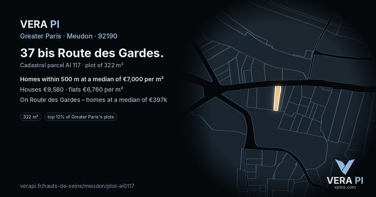 37 bis Route des Gardes, Meudon at night – the plot lit, the parcels around coloured by the prices near them