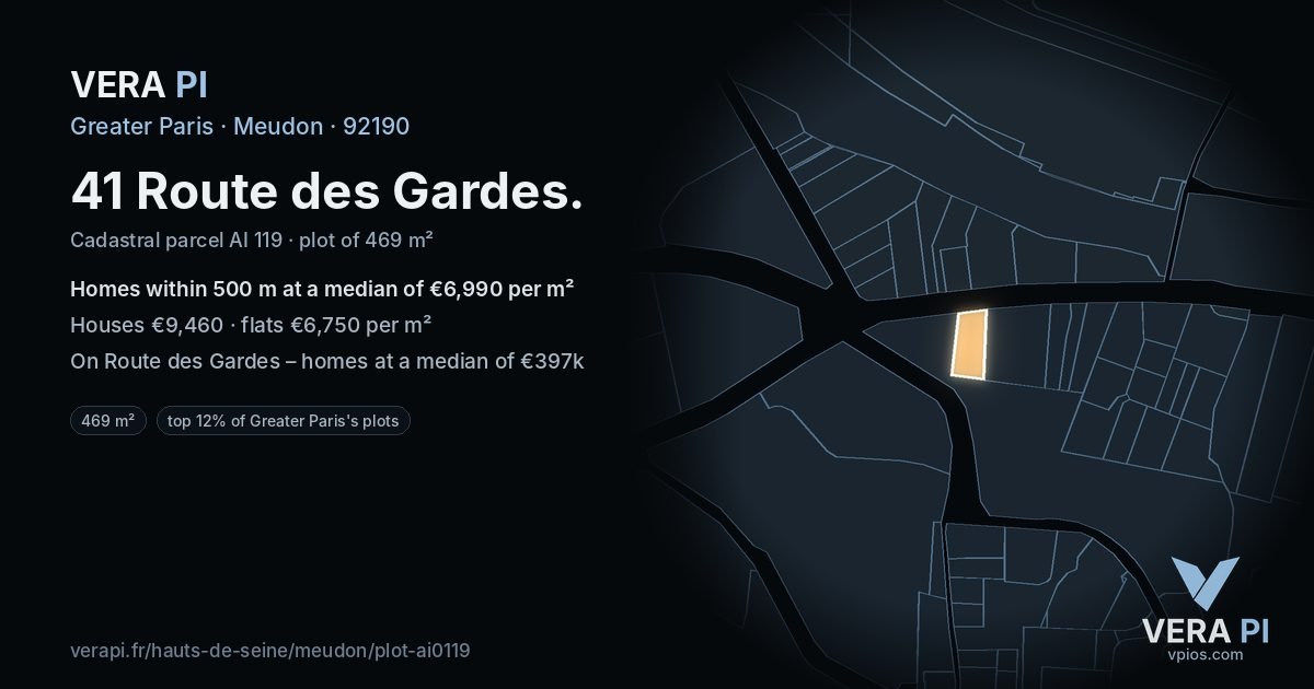 41 Route des Gardes, Meudon at night – the plot lit, the parcels around coloured by the prices near them