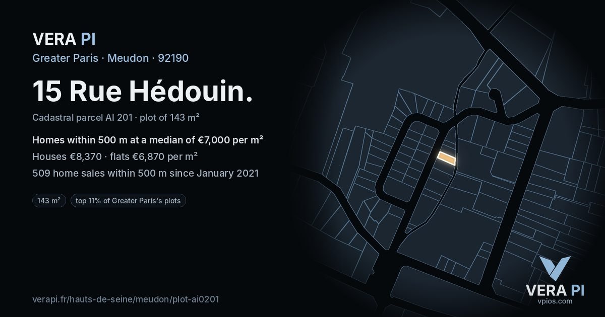 15 Rue Hédouin, Meudon at night – the plot lit, the parcels around coloured by the prices near them