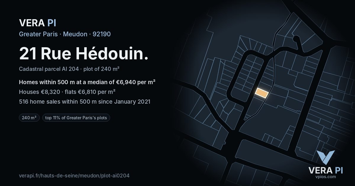 21 Rue Hédouin, Meudon at night – the plot lit, the parcels around coloured by the prices near them