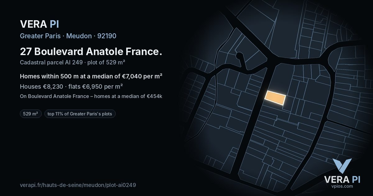 27 Boulevard Anatole France, Meudon at night – the plot lit, the parcels around coloured by the prices near them