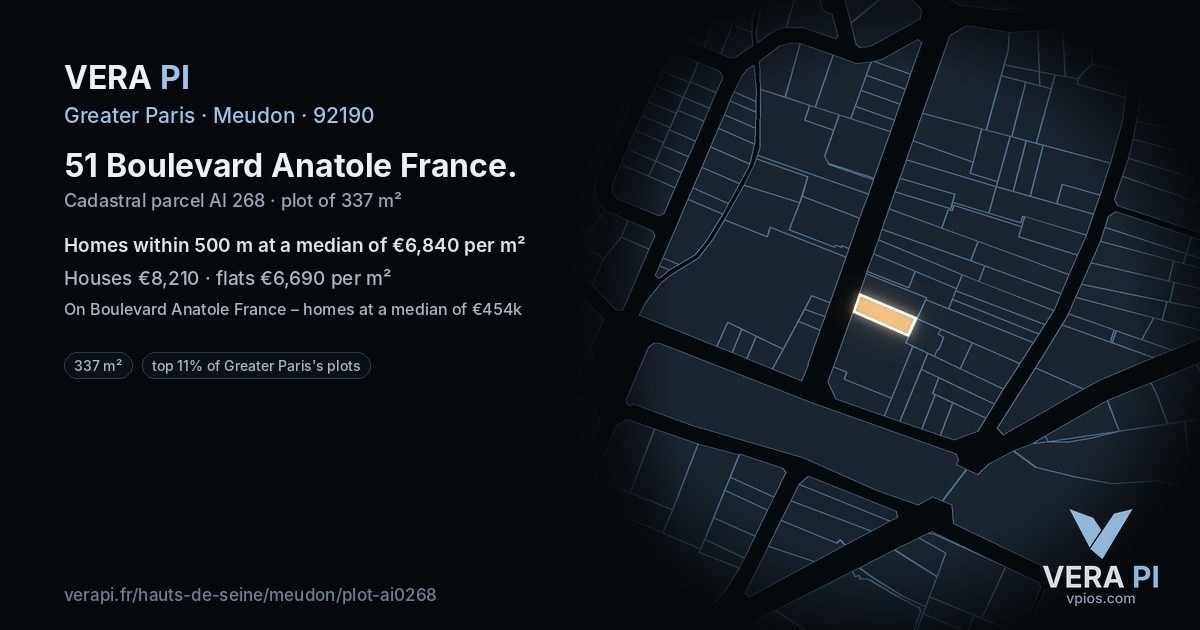 51 Boulevard Anatole France, Meudon at night – the plot lit, the parcels around coloured by the prices near them