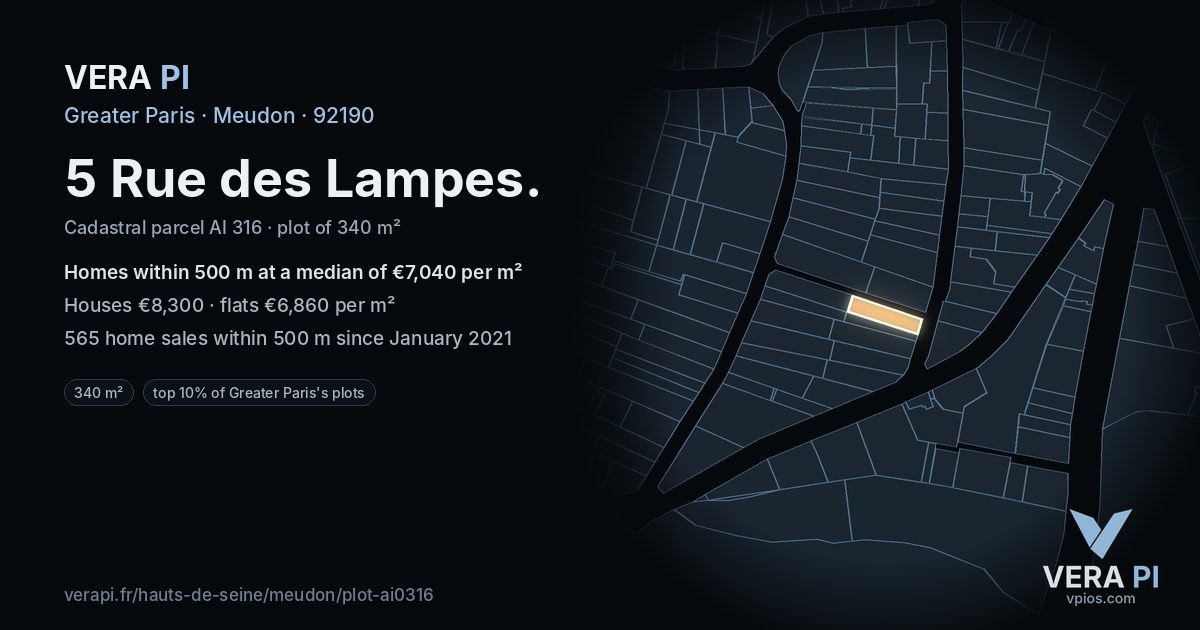 5 Rue des Lampes, Meudon at night – the plot lit, the parcels around coloured by the prices near them