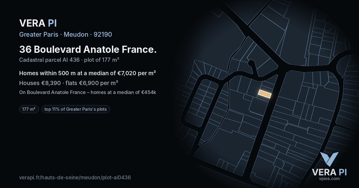 36 Boulevard Anatole France, Meudon at night – the plot lit, the parcels around coloured by the prices near them
