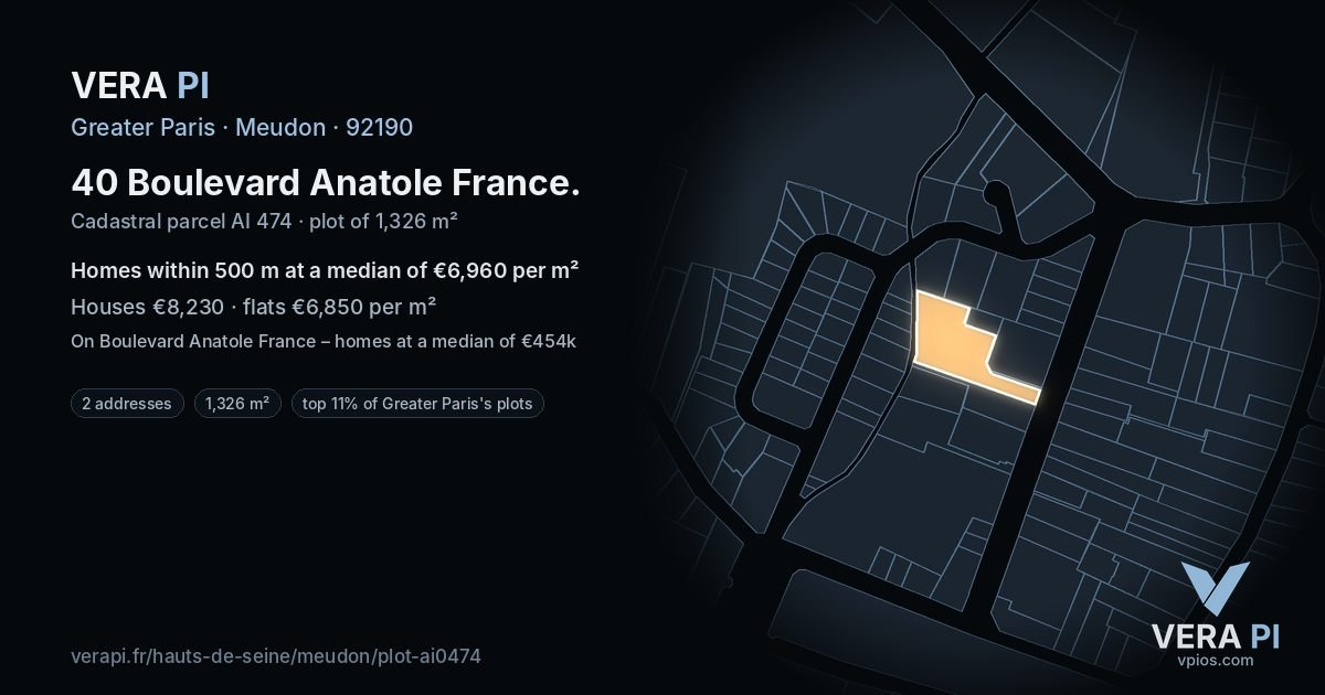 40 Boulevard Anatole France, Meudon at night – the plot lit, the parcels around coloured by the prices near them