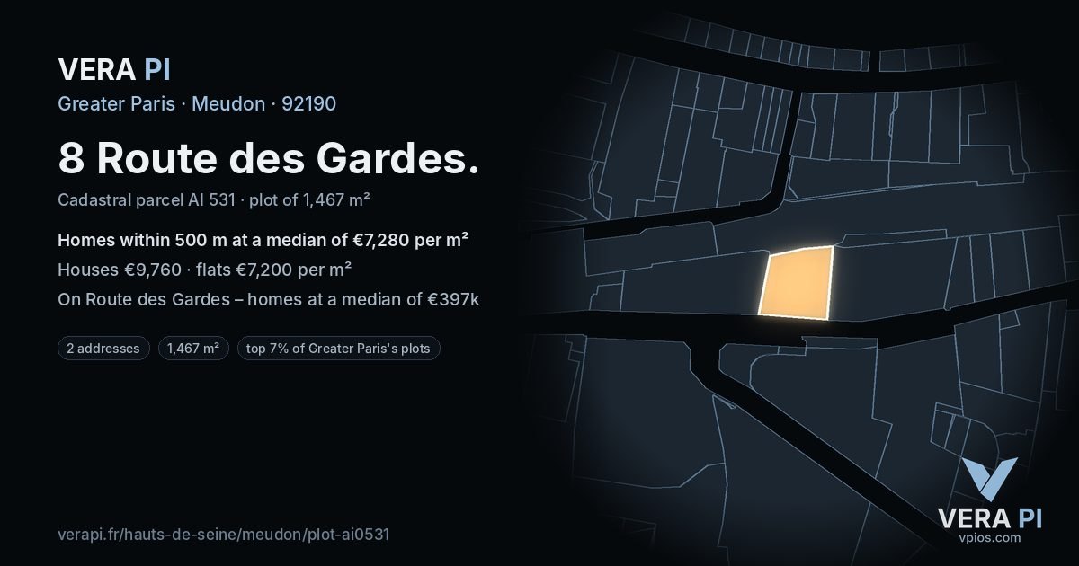 8 Route des Gardes, Meudon at night – the plot lit, the parcels around coloured by the prices near them