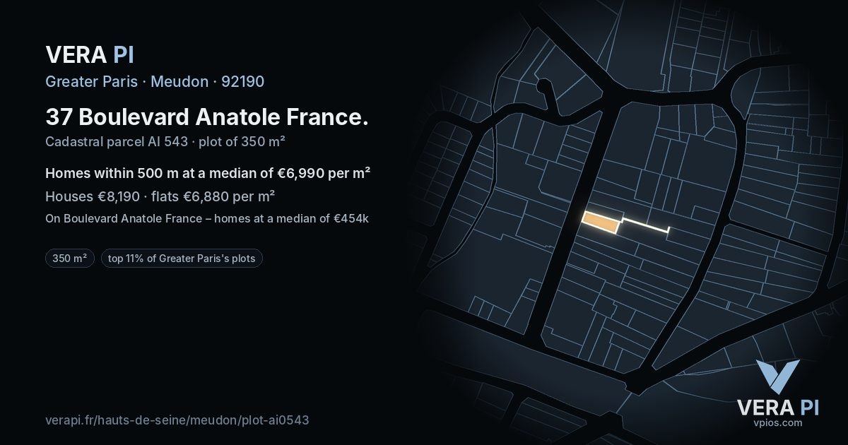 37 Boulevard Anatole France, Meudon at night – the plot lit, the parcels around coloured by the prices near them