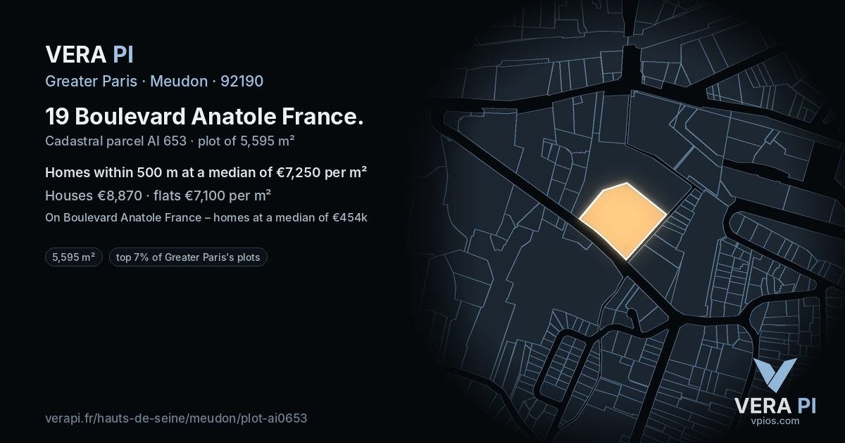 19 Boulevard Anatole France, Meudon at night – the plot lit, the parcels around coloured by the prices near them