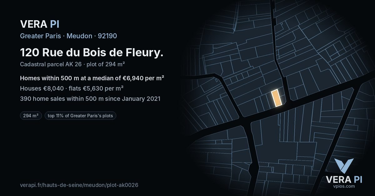 120 Rue du Bois de Fleury, Meudon at night – the plot lit, the parcels around coloured by the prices near them