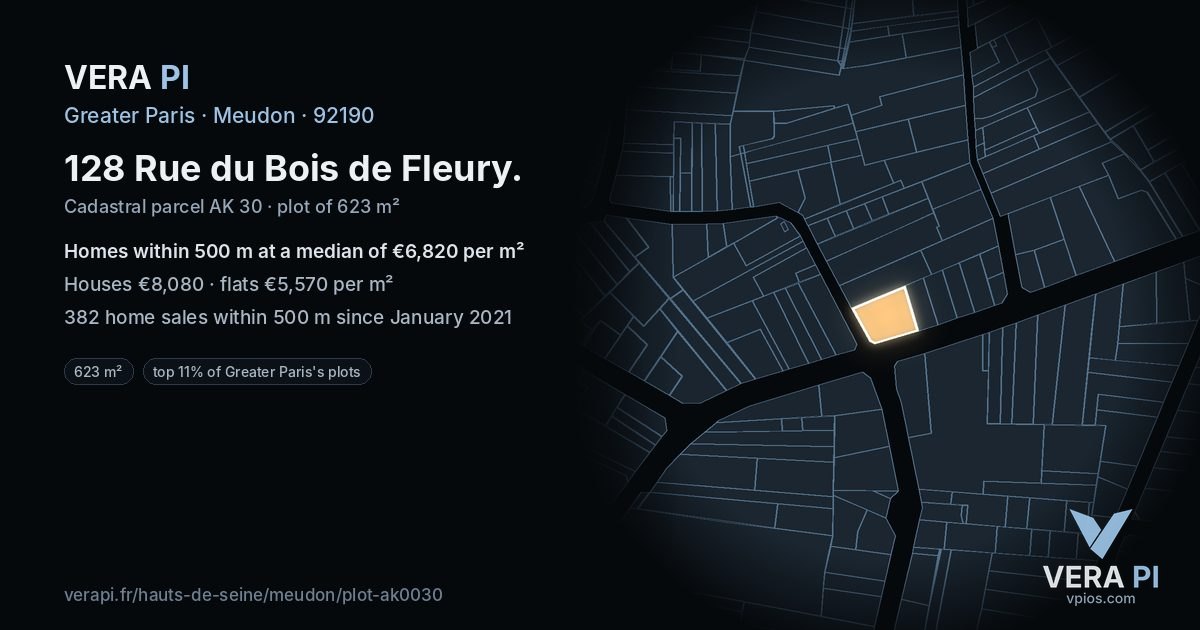 128 Rue du Bois de Fleury, Meudon at night – the plot lit, the parcels around coloured by the prices near them