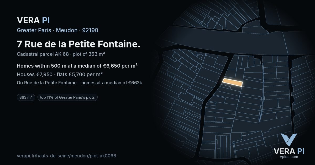 7 Rue de la Petite Fontaine, Meudon at night – the plot lit, the parcels around coloured by the prices near them