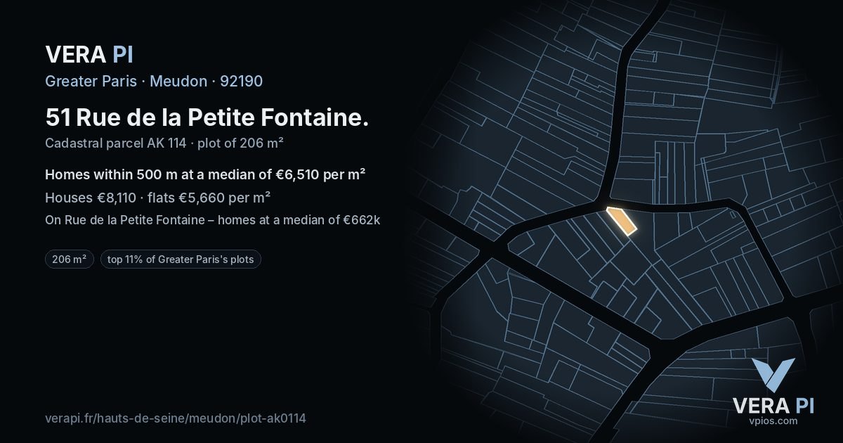 51 Rue de la Petite Fontaine, Meudon at night – the plot lit, the parcels around coloured by the prices near them