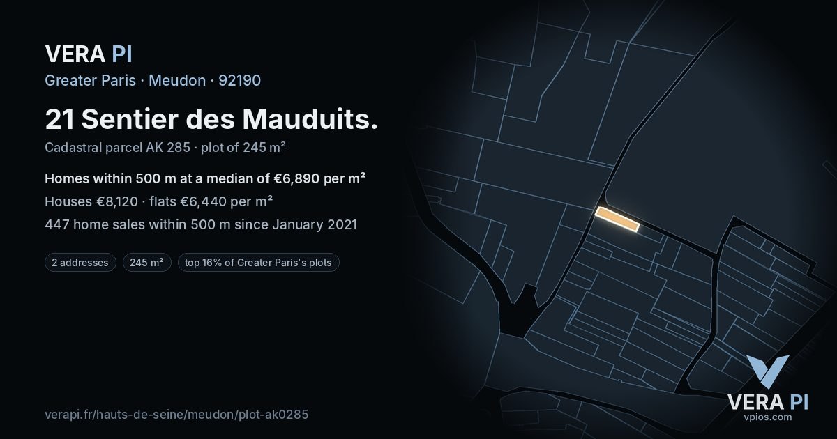 21 Sentier des Mauduits, Meudon at night – the plot lit, the parcels around coloured by the prices near them