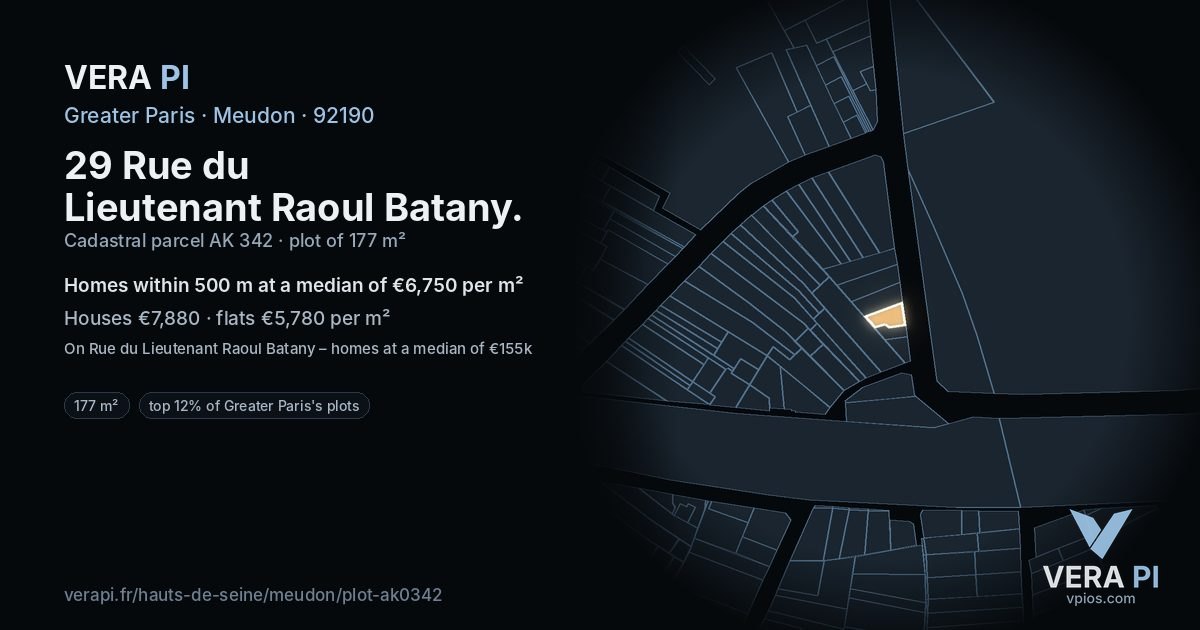 29 Rue du Lieutenant Raoul Batany, Meudon at night – the plot lit, the parcels around coloured by the prices near them