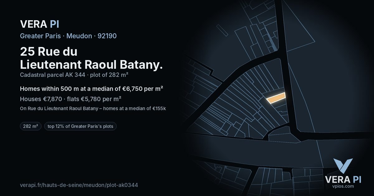 25 Rue du Lieutenant Raoul Batany, Meudon at night – the plot lit, the parcels around coloured by the prices near them